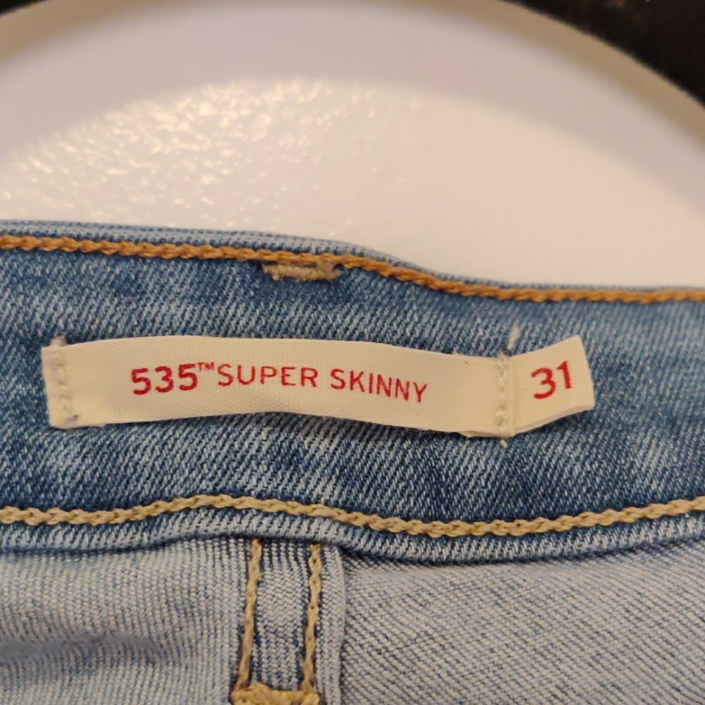 Levi skinny jeans - Picture 2 of 4